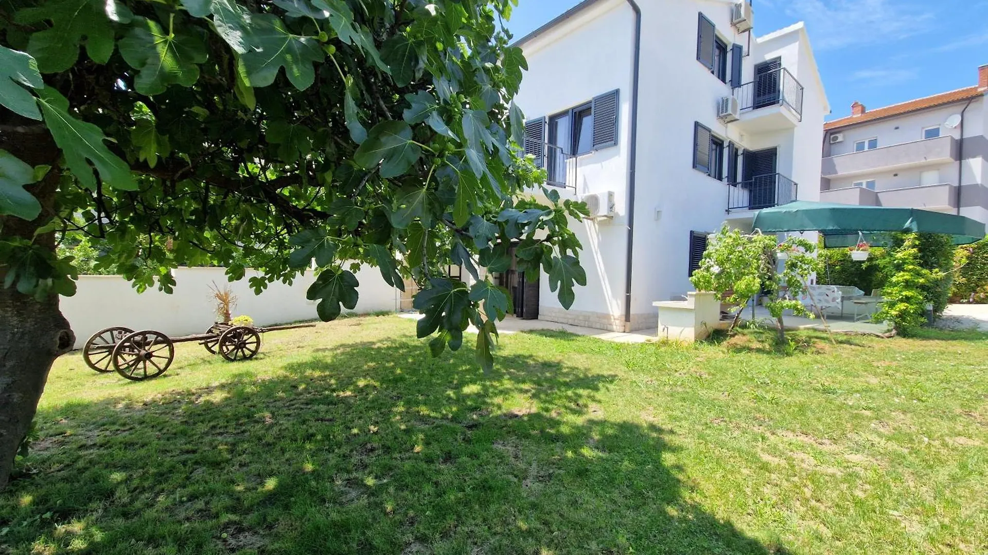 House Viola Villa Pula 0*,  Croatia